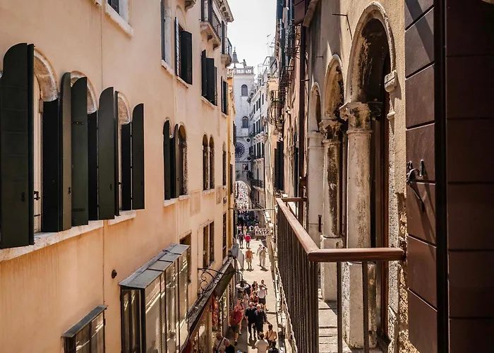 Torre dell'orologio Apartment by Bricola Apartments